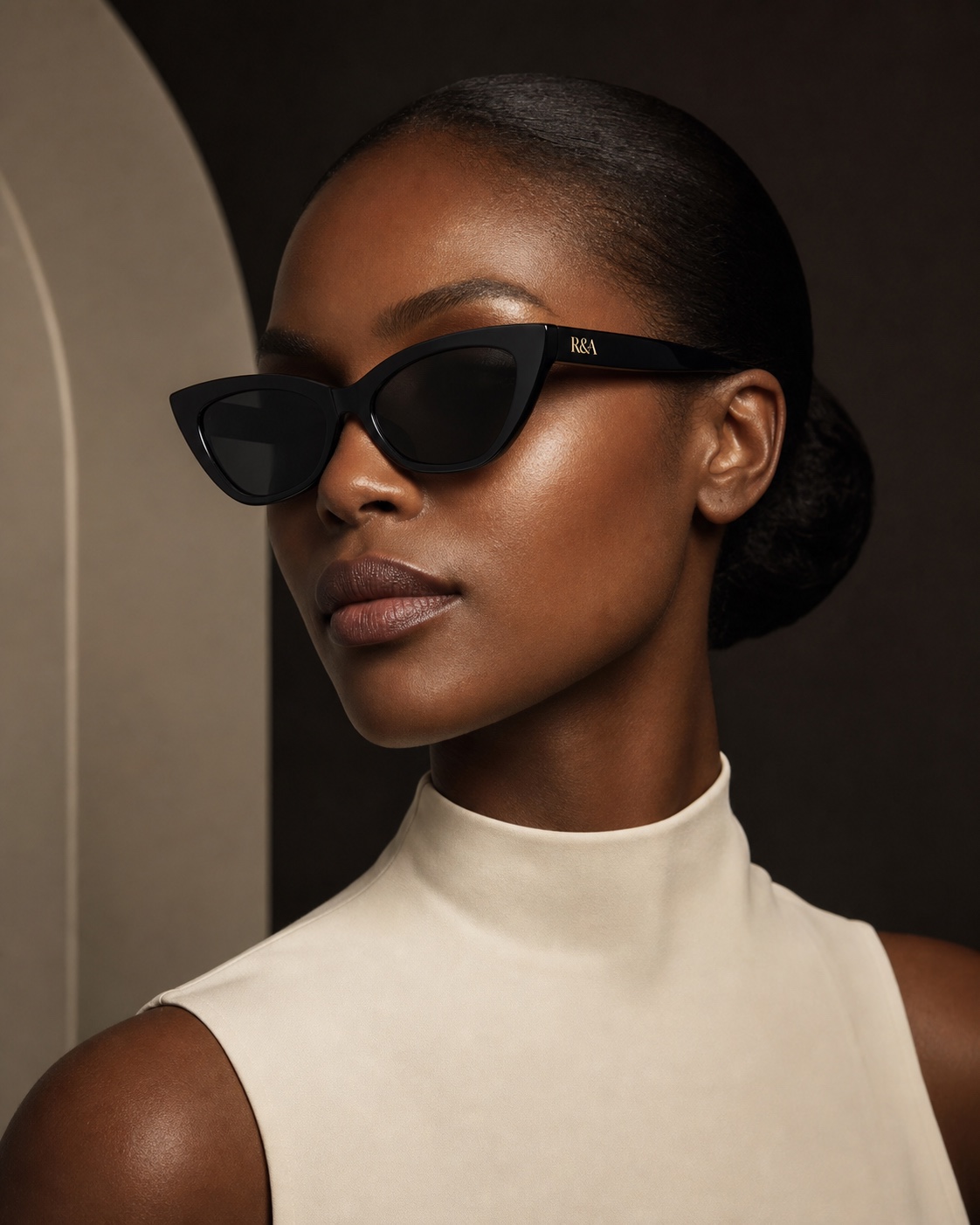 Noire Cat-Eye from the R&A by Salem women’s collection
